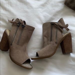 Brand new Dolce Vita heel sandals